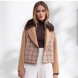 Rachel Parcell Tan Almond Plaid Double Breasted
Faux Fur Collar Coat Size S
